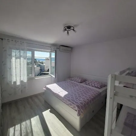 Apartment Apartman Maslov *